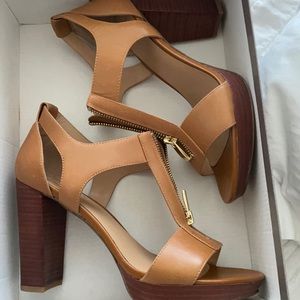 Franco Sarto tan heels